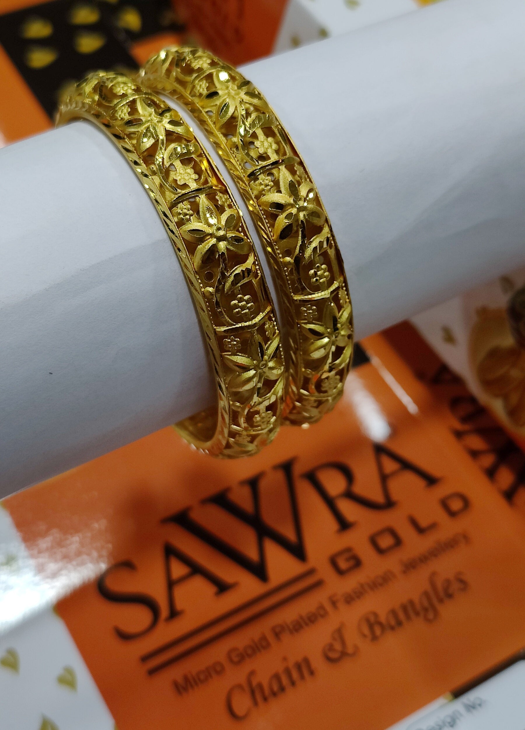 Sawra Gold Bangles 2711