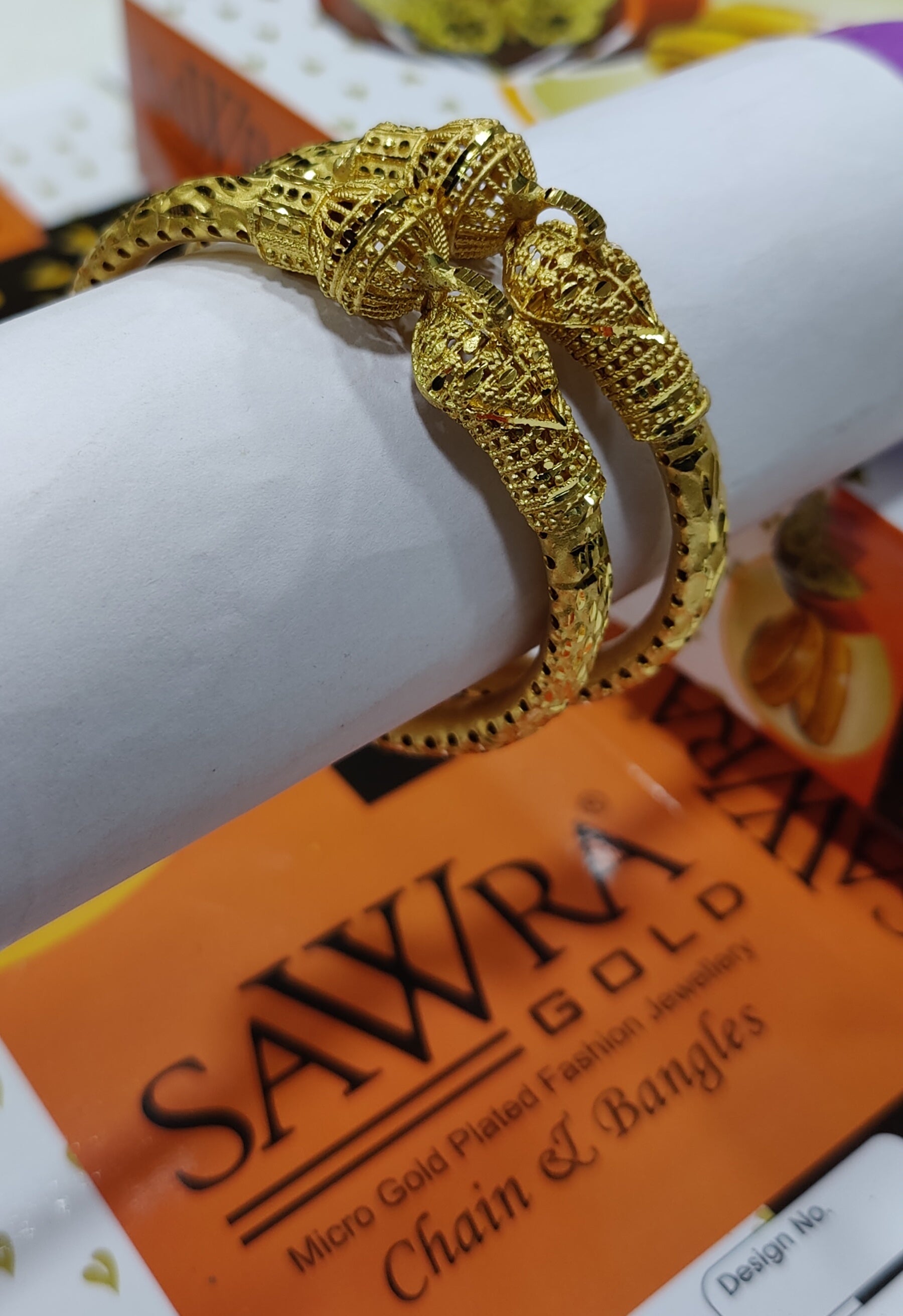 Sawra Gold Bangles 4114 (DZ)