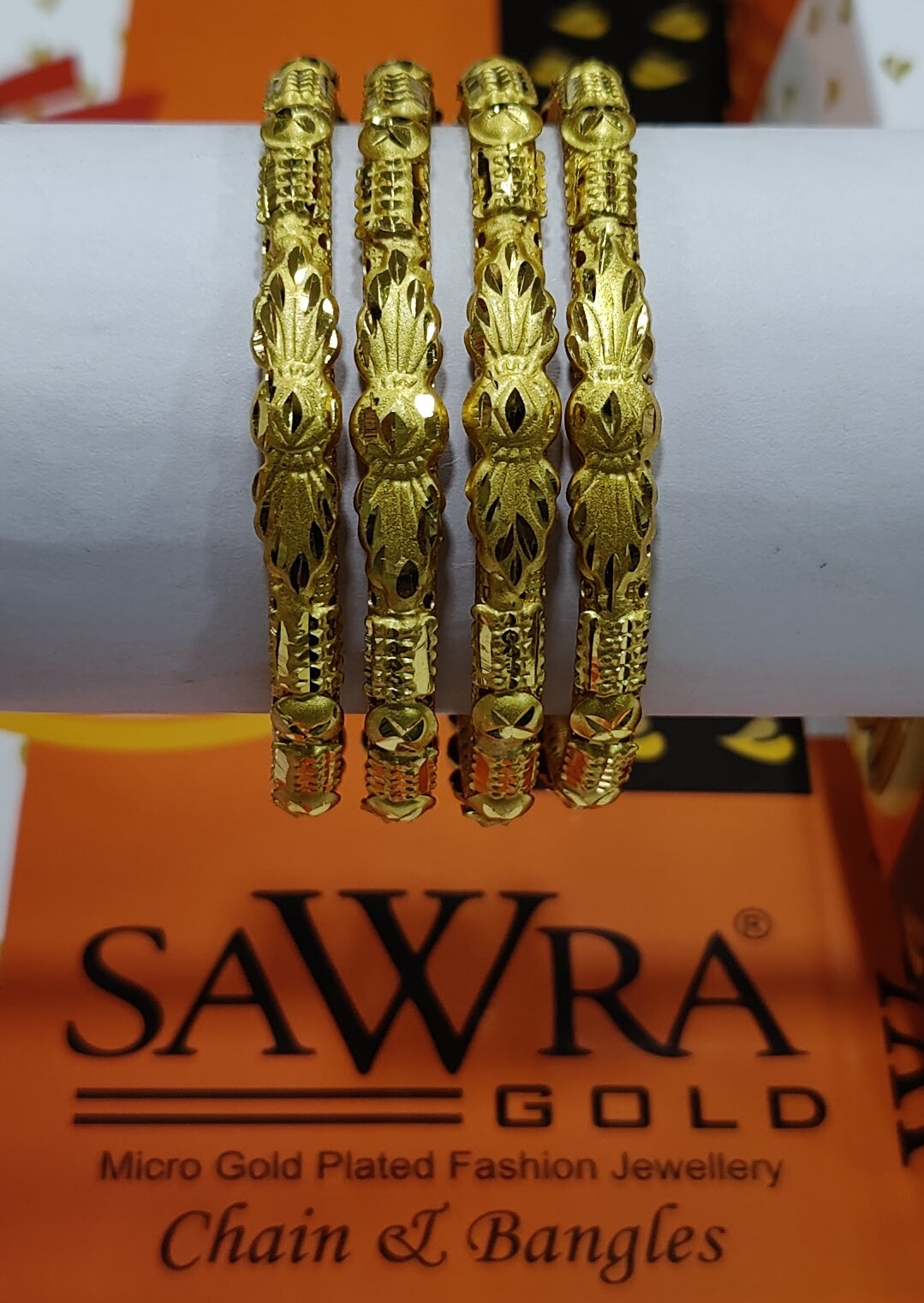 Sawra Gold Bangles 550 (DZ)