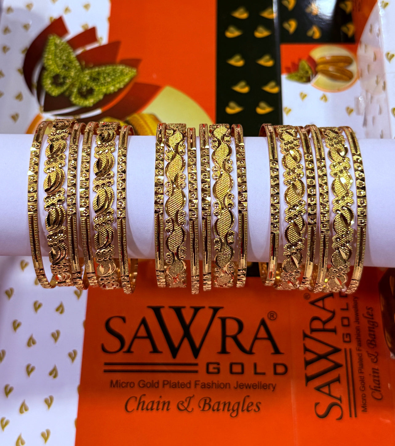 Sawra Gold Bangles 1621